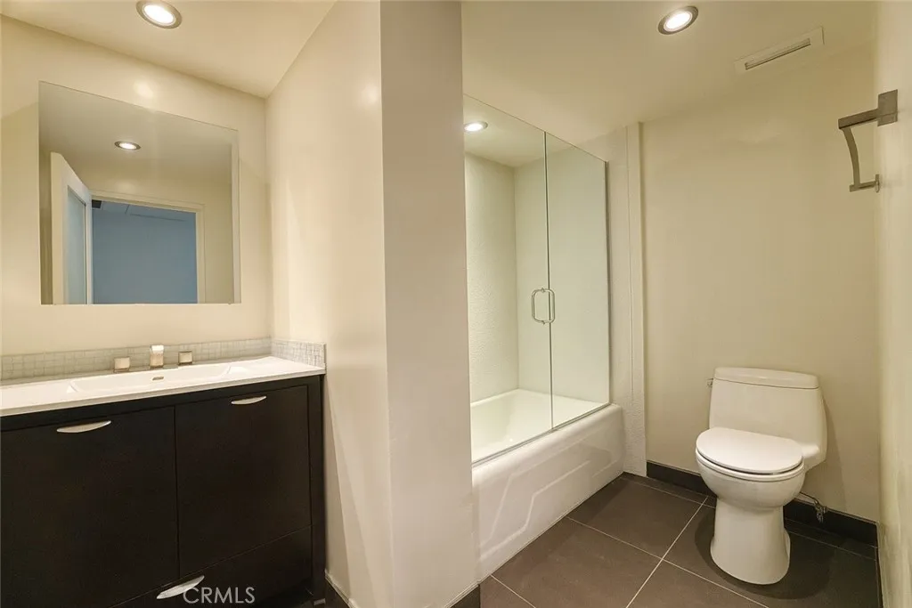 Additional image 51 of 10501 Wilshire Blvd, Los Angeles, CA 90024