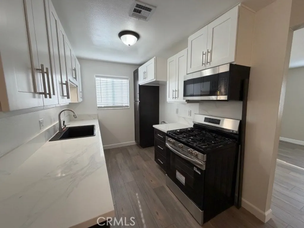 Additional image 9 of 1309 Via Santiago Unit D, Corona, CA 92882