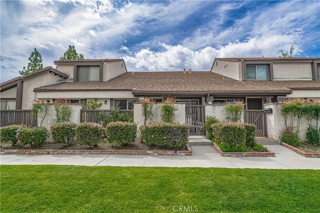 Additional image 55 of 25713 Vista Fairways Dr, Valencia, CA 91355