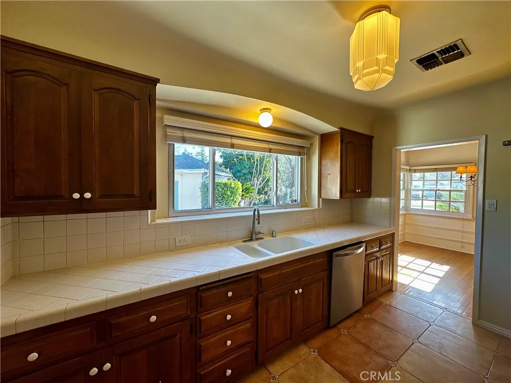 Additional image 10 of 11741 Otsego Street, Valley Village, CA 91607