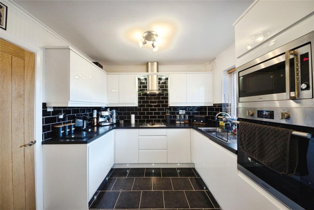 Additional image 6 of Broom Hall Grove, Acocks Green, Birmingham, West Midlands, B27