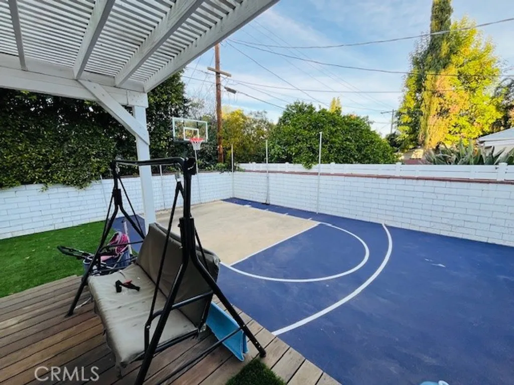 Additional image 18 of 18719 Martha, Tarzana, CA 91356