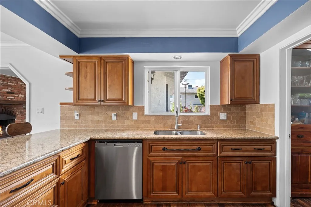 Additional image 14 of 24405 Derian Dr, Newhall, CA 91321