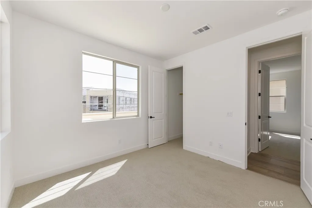 Additional image 36 of 162 Pattern, Irvine, CA 92618