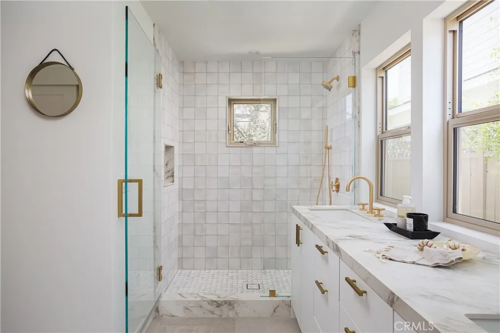 Additional image 17 of 212 E 19th Street, Costa Mesa, CA 92627