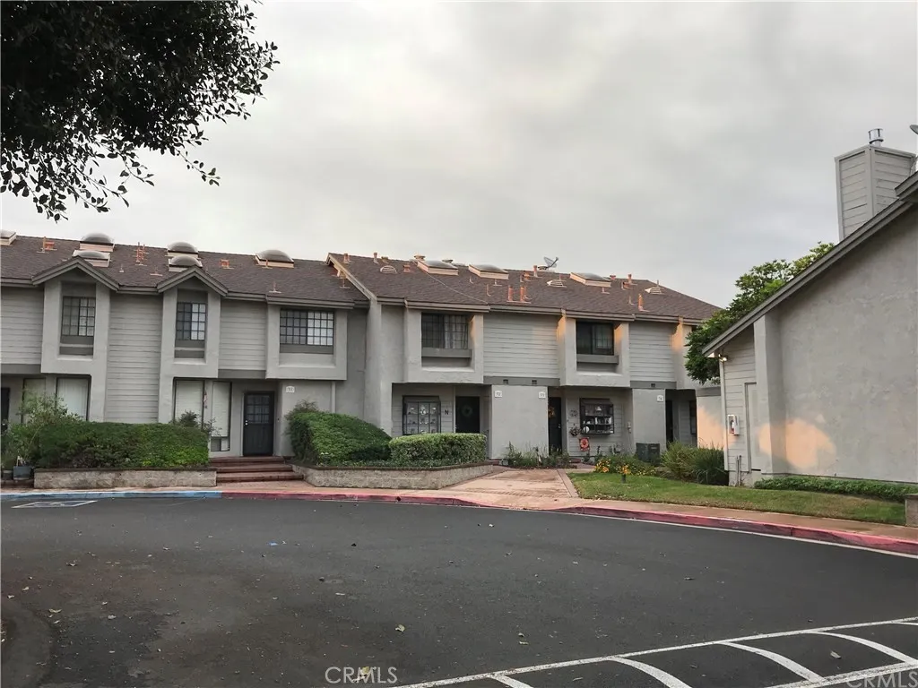 Additional image 30 of 2220 E Chapman Avenue Unit 34, Fullerton, CA 92831