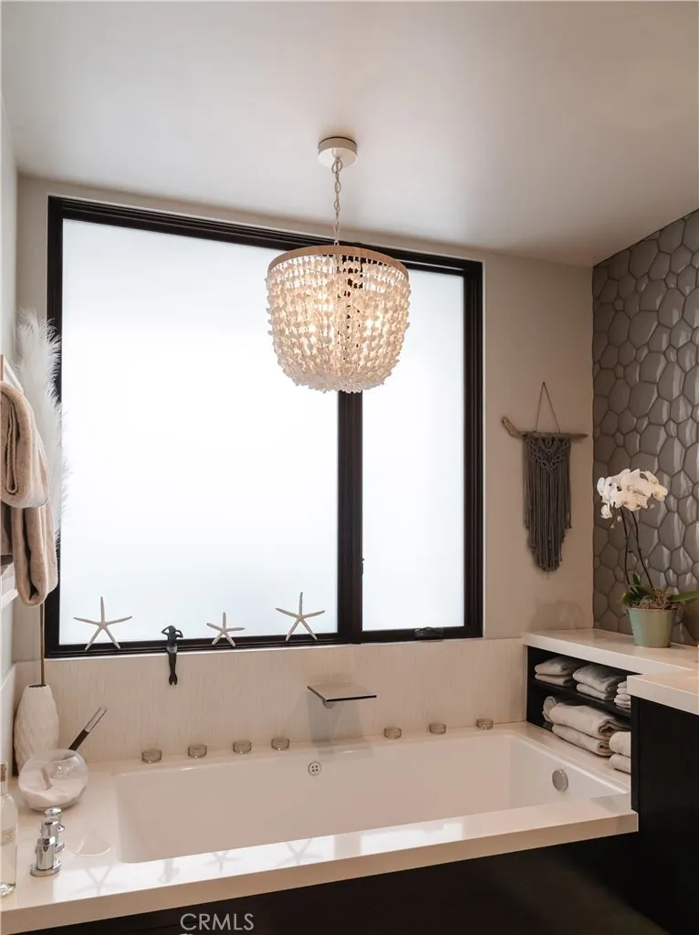 Additional image 67 of 105 Bayview Drive, Manhattan Beach, CA 90266