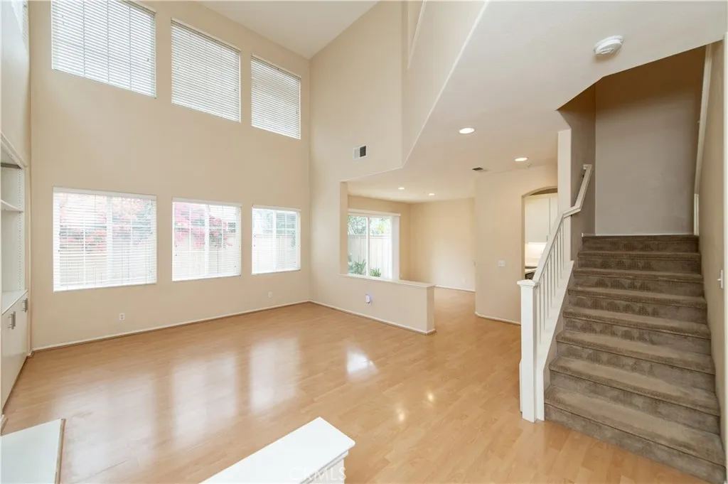 Additional image 29 of 31 Bradford, Irvine, CA 92602