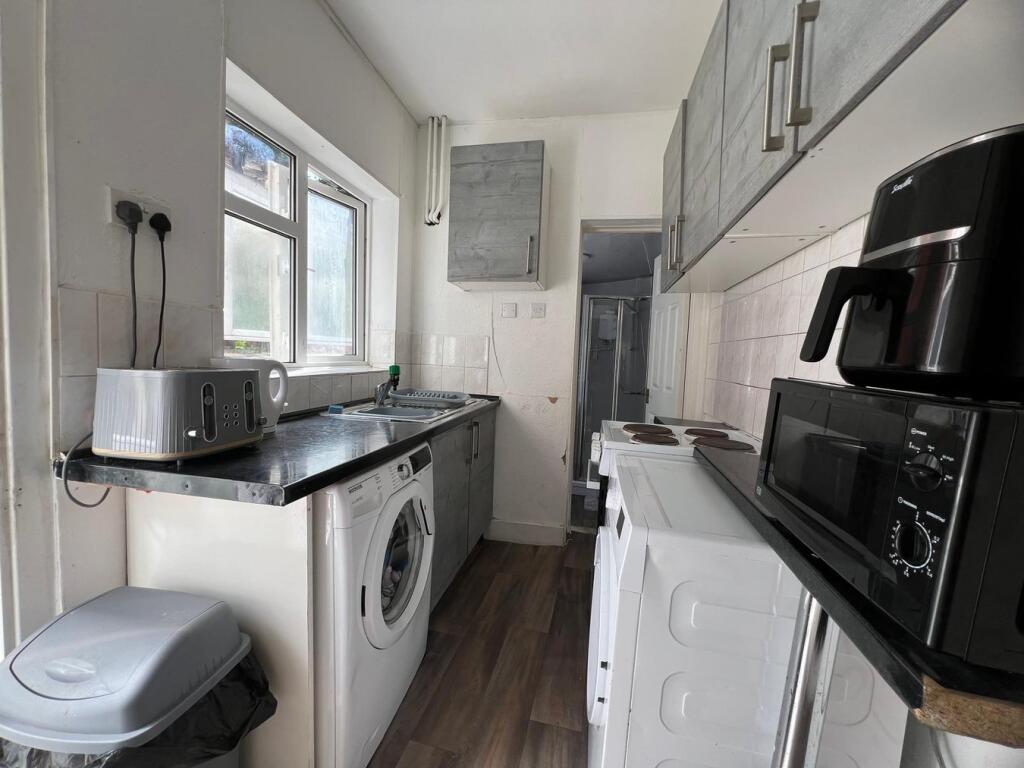 Additional image 5 of Gleave Rd - £13,800 P.A NET RENT, Selly Oak, Birmingham, B29