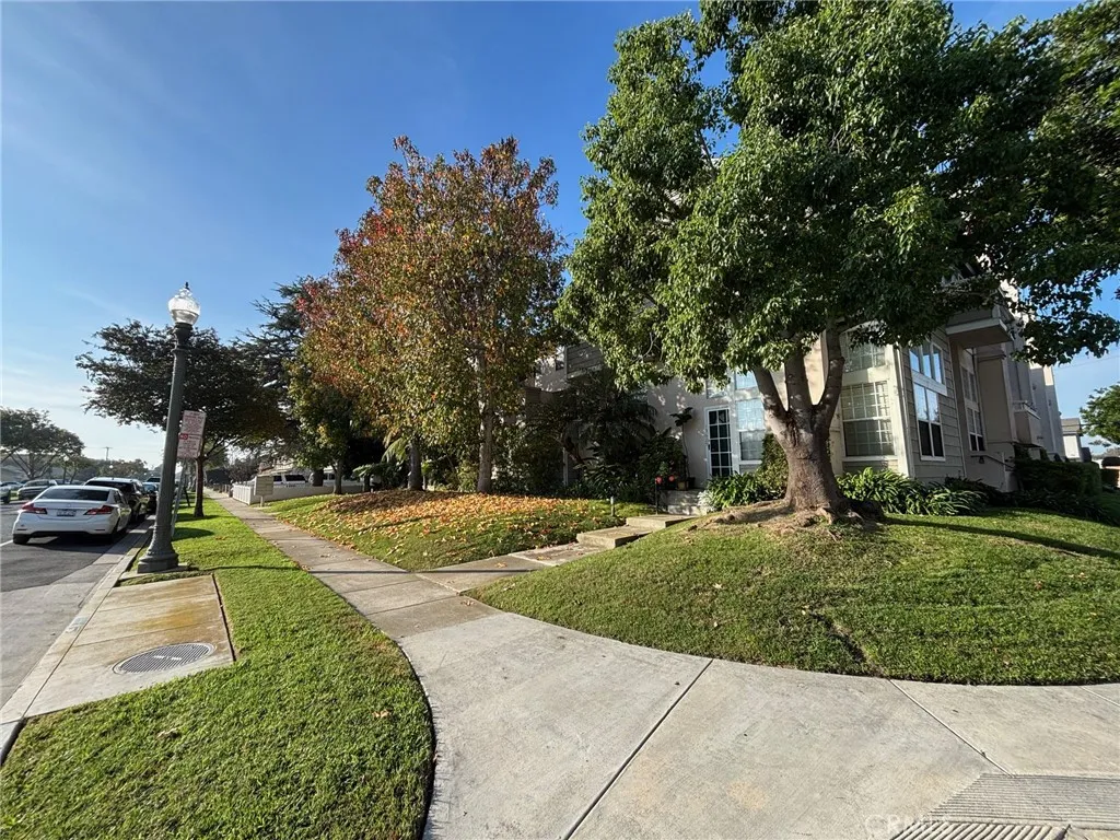 Additional image 14 of 10637 Walnut St, Los Alamitos, CA 90720