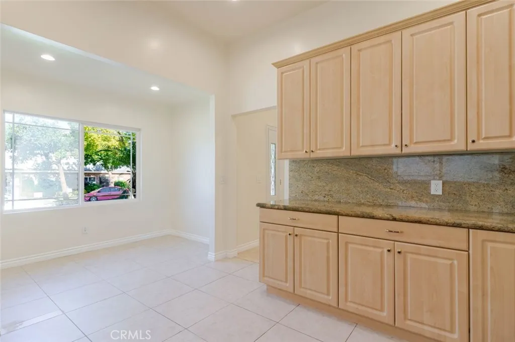 Additional image 7 of 320 E Dryden Street, Glendale, CA 91207