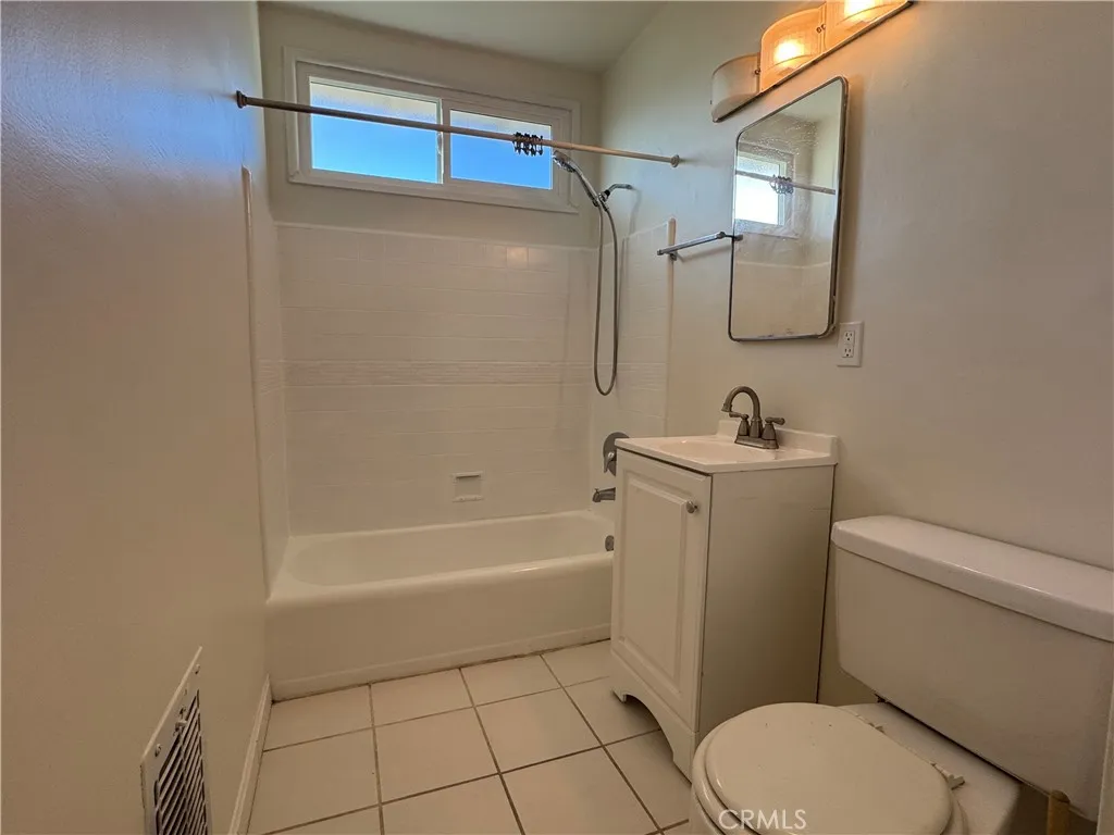Additional image 36 of 15234 Rayen Street Unit F, North Hills, CA 91343
