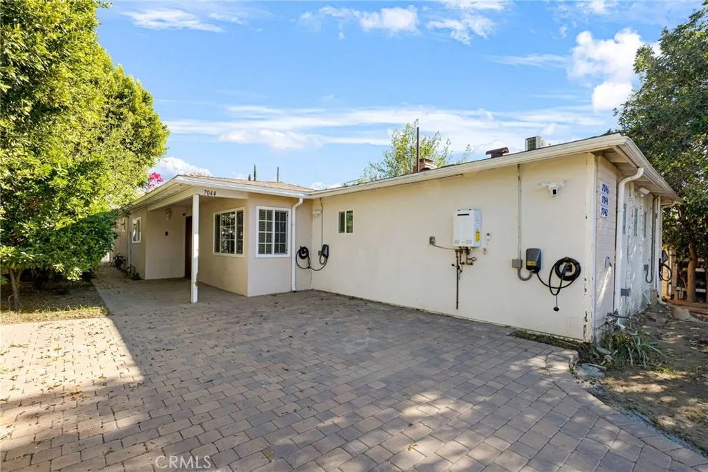 Additional image 24 of 7044 White Oak Ave, Van Nuys, CA 91406