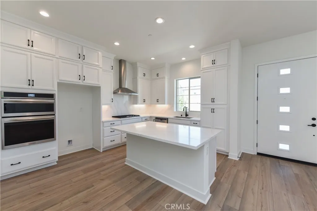 Additional image 5 of 162 Pattern, Irvine, CA 92618