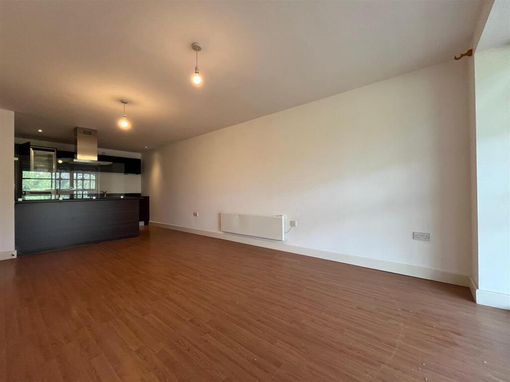 Additional image 11 of Sinope, City Centre