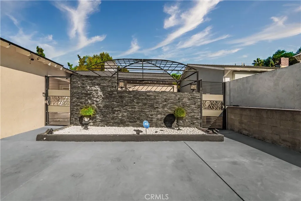 Additional image 50 of 21711 Mulholland, Woodland Hills, CA 91364