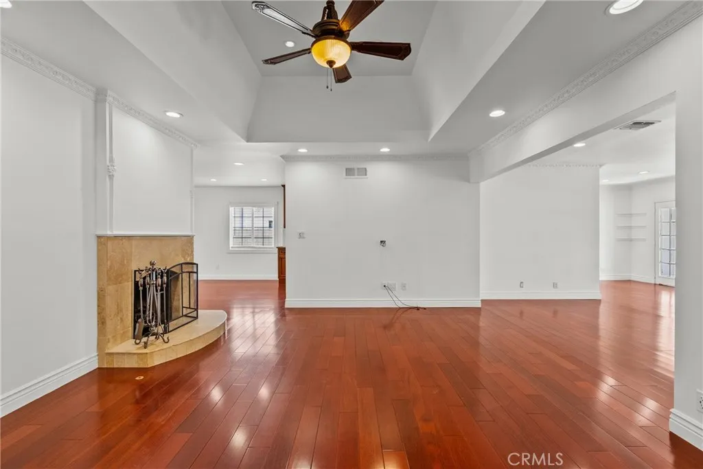 Additional image 85 of 23036 Burbank Blvd, Woodland Hills, CA 91367