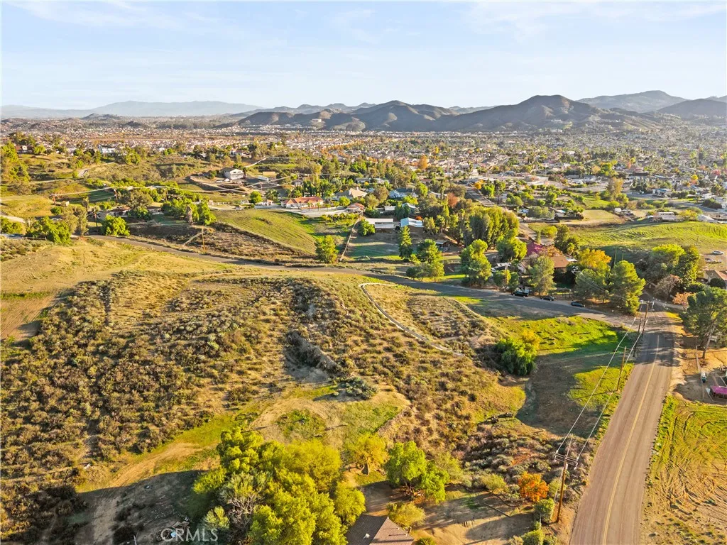 Additional image 24 of 23930 Beverly Dr, Menifee, CA 92587