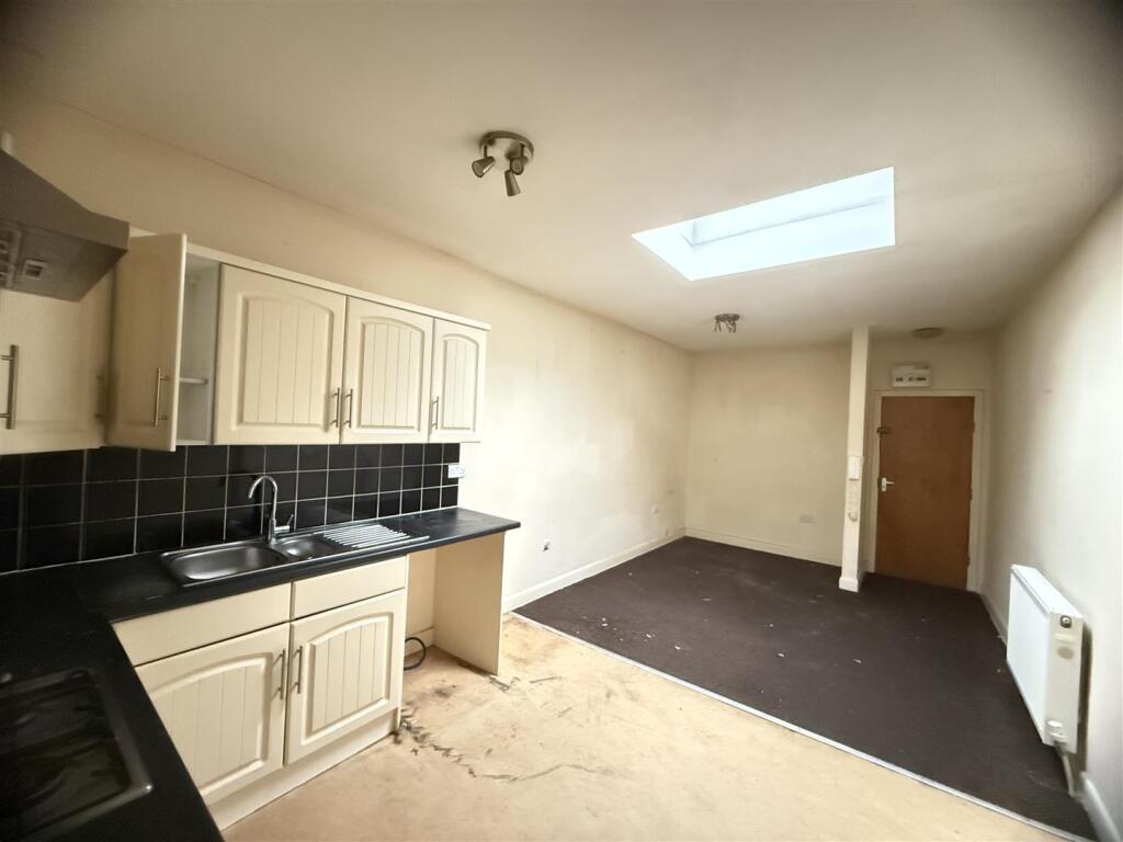 Additional image 8 of High Street, Erdington, Birmingham