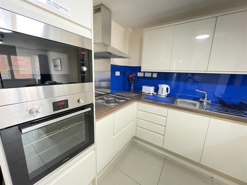 Additional image 10 of Unihouse Court