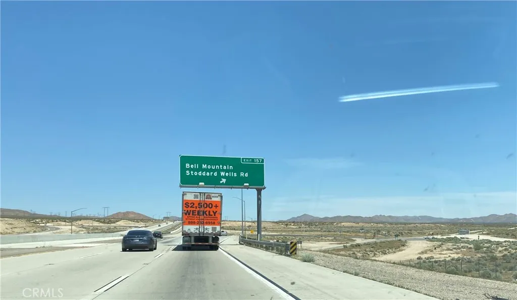 Additional image 3 of 19299 Via Vista, Apple Valley, CA 92307