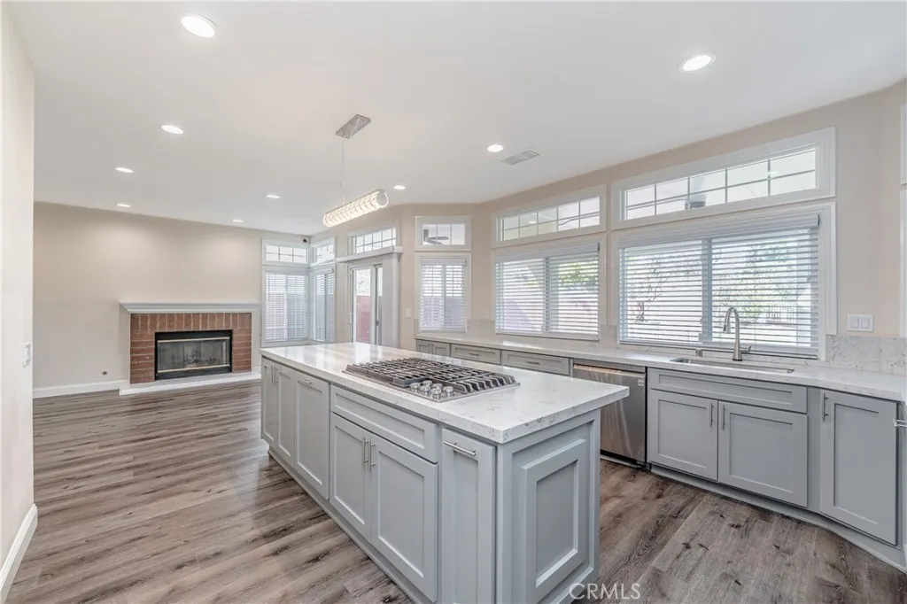 Additional image 15 of 429 Somerset Cir, Corona, CA 92879