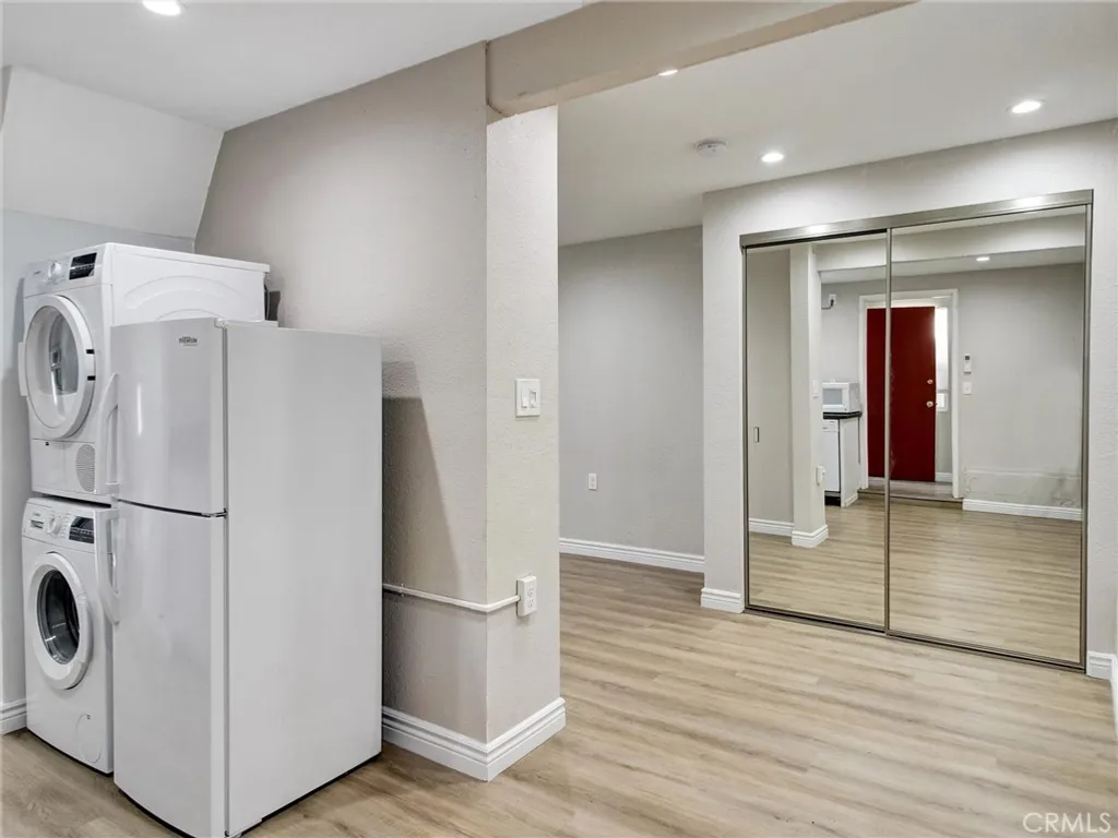 Additional image 23 of 985 Dexter Street, Los Angeles, CA 90042