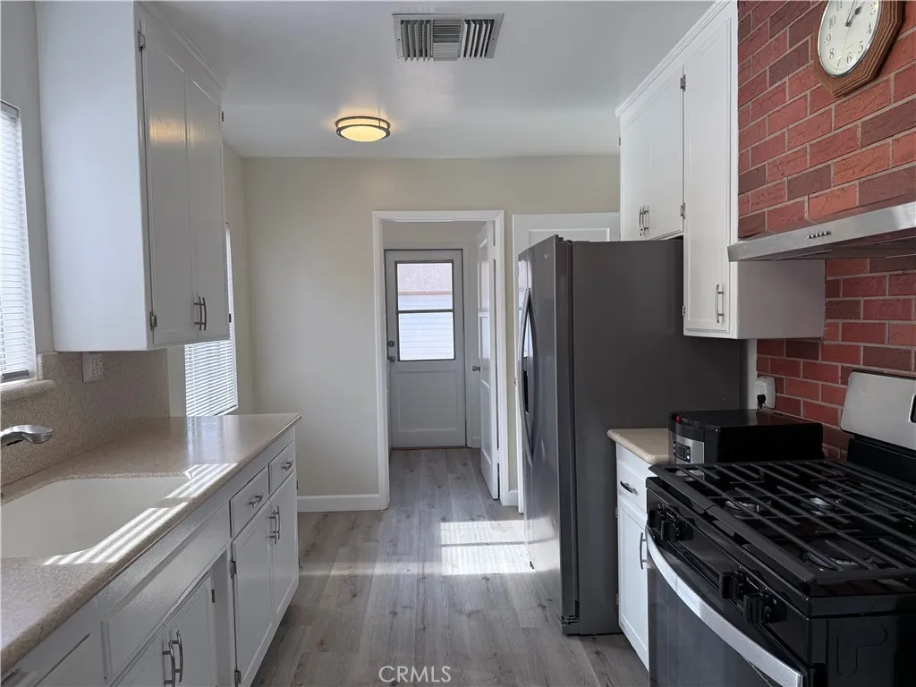 Additional image 12 of 6857 Chimineas, Reseda, CA 91335