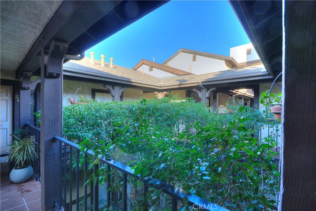 Additional image 43 of 2606 Cañada Boulevard Unit 201, Glendale, CA 91208