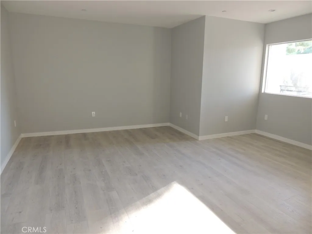 Additional image 22 of 22735 Del Valle Street Unit 4, Woodland Hills, CA 91364