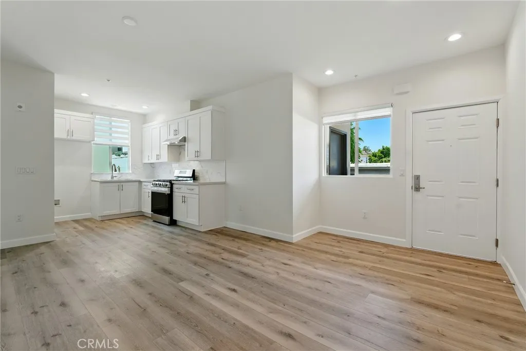 Additional image 5 of 11302 Morrison Street Unit 202, North Hollywood, CA 91601