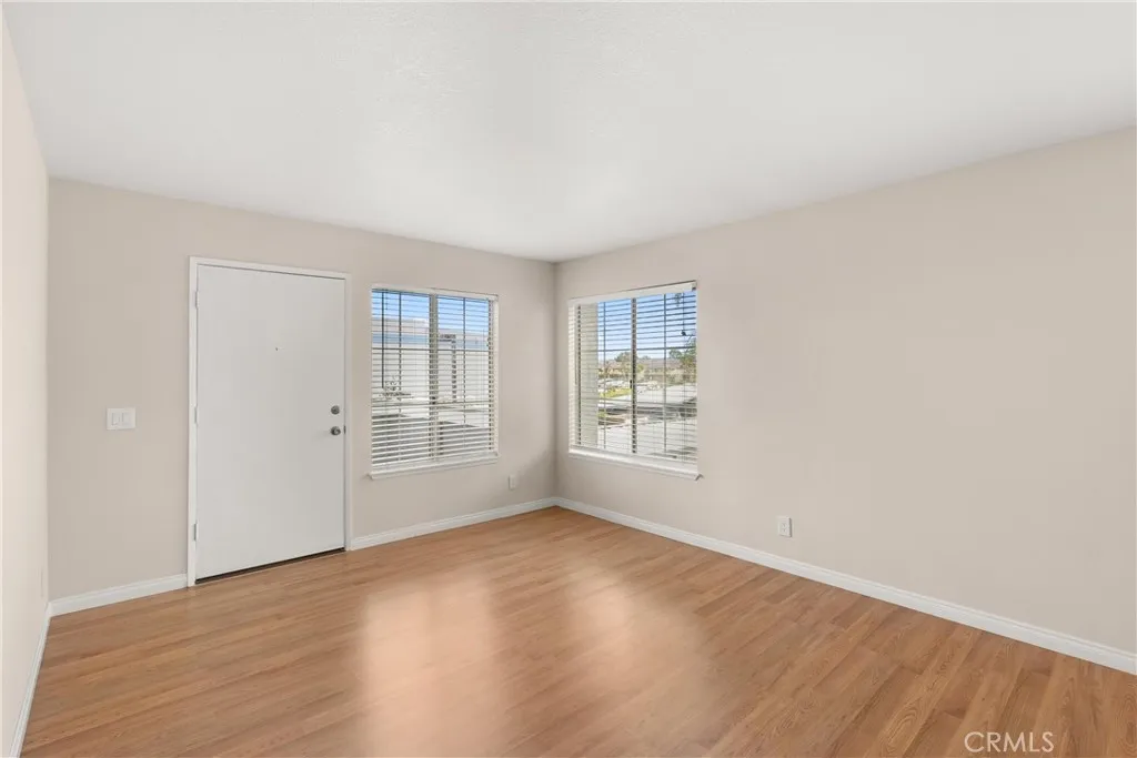 Additional image 6 of 18312 Parkview Lane Unit 202, Huntington Beach, CA 92648