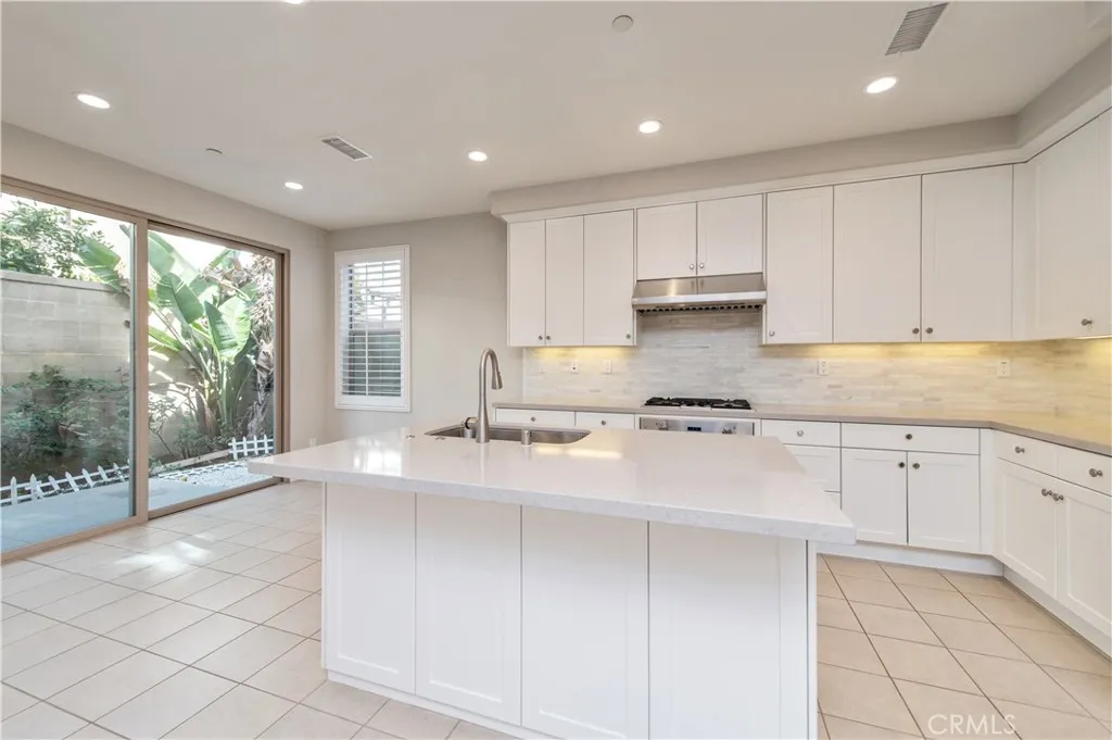 Additional image 33 of 143 Augustine, Irvine, CA 92618