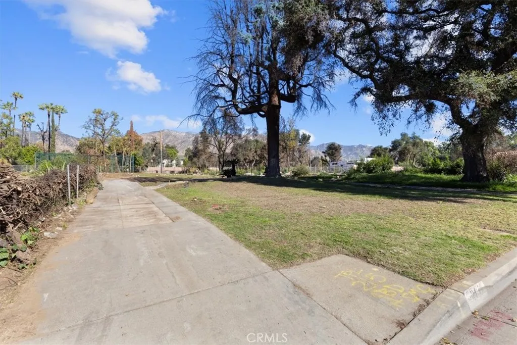 Additional image 33 of 215 E Calaveras St, Altadena, CA 91001