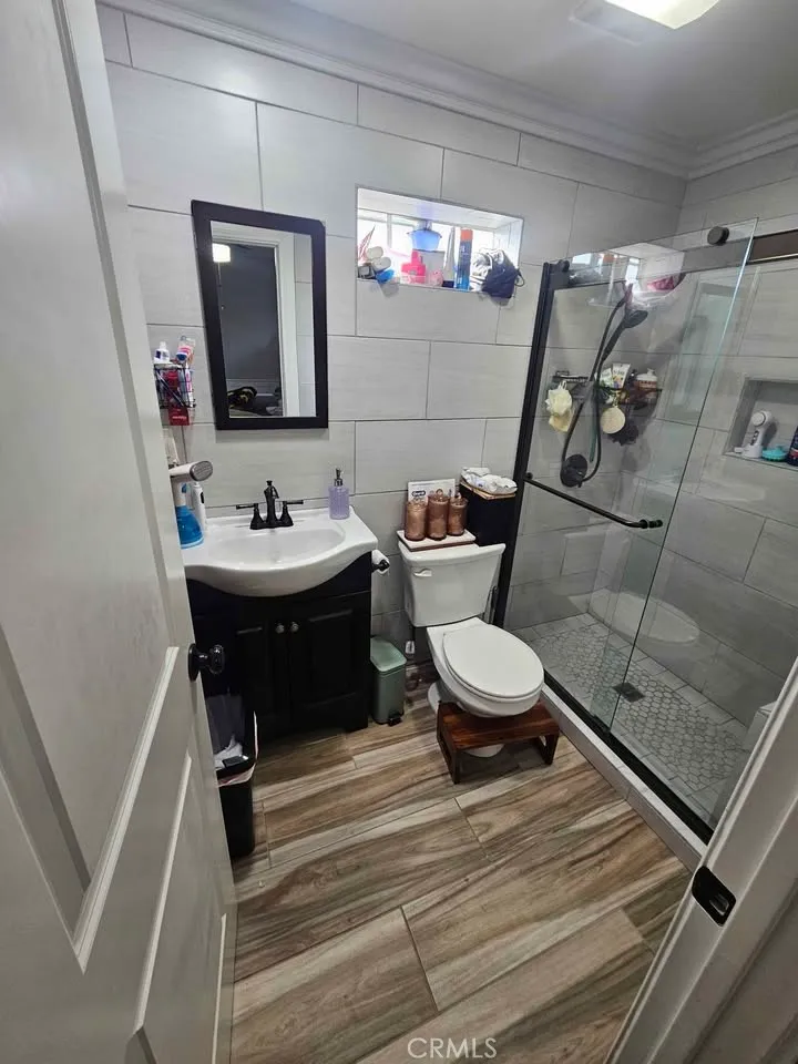 Additional image 27 of 636 W 107th St, Los Angeles, CA 90044