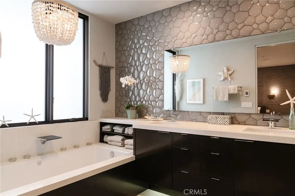 Additional image 72 of 105 Bayview Drive, Manhattan Beach, CA 90266