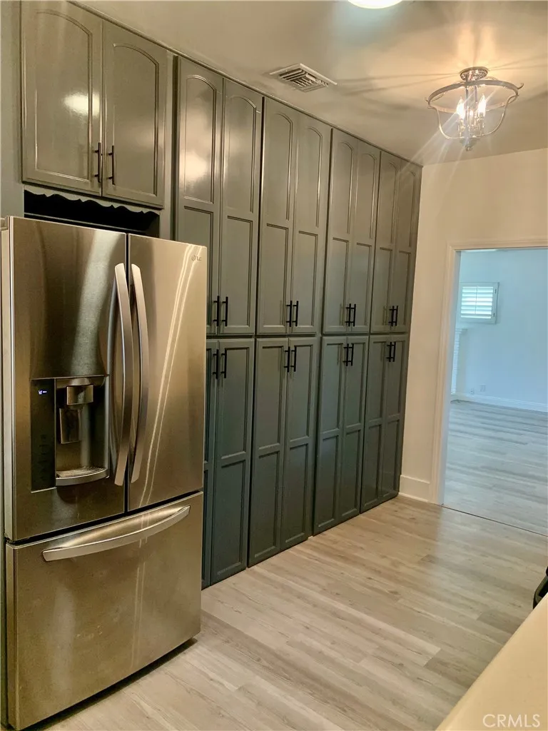 Additional image 32 of 305 Roycroft Ave, Long Beach, CA 90814