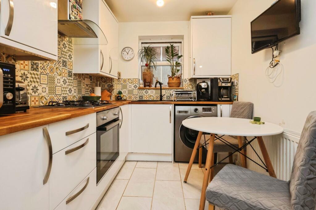 Additional image 19 of Wood End Road, Birmingham, West Midlands, B24