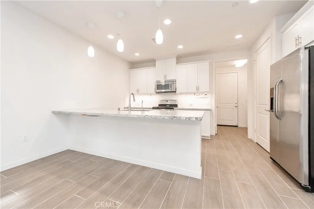 Additional image 4 of 407 Trailblaze, Irvine, CA 92618