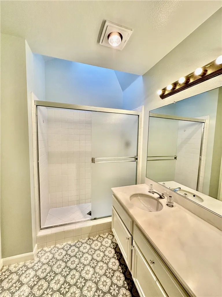 Additional image 45 of 19 Dartmouth, Irvine, CA 92612