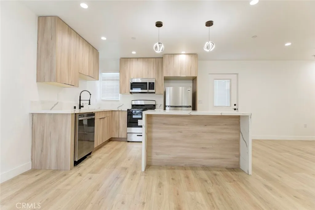 Additional image 35 of 5650 Cartwright, North Hollywood, CA 91601