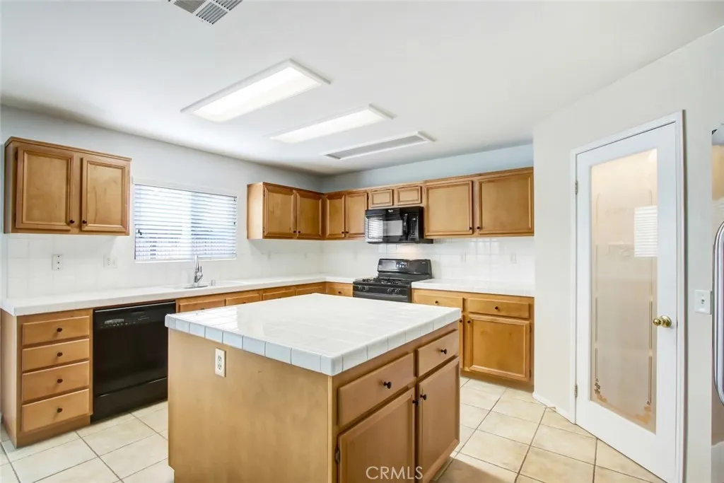 Additional image 3 of 46213 Corte Oaxaca, Temecula, CA 92592