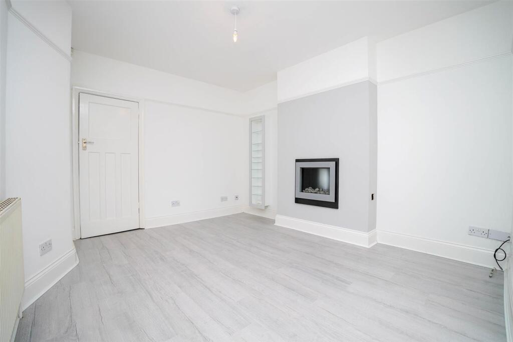 Additional image 3 of Highfield Road, Hall Green, B28