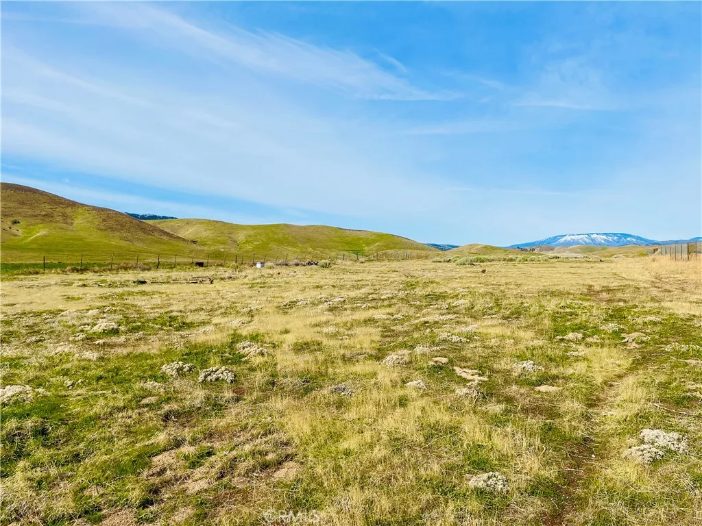 Additional image 17 of 49357 W. Avenue D, Lake Hughes, CA 93536