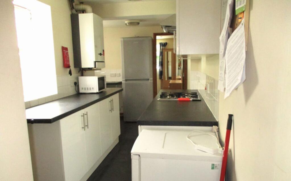 Additional image 3 of Room, 23 Luton Road, B29 7BN