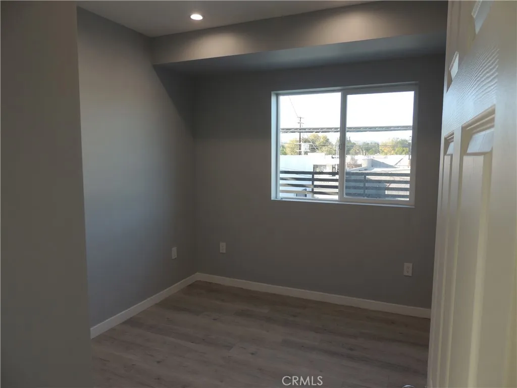 Additional image 8 of 22735 Del Valle Street Unit 3, Woodland Hills, CA 91364