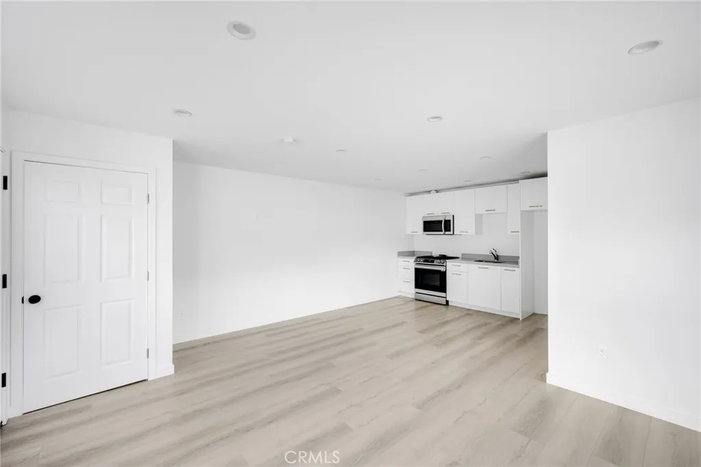 Additional image 6 of 10331 Scoville Avenue, Sunland, CA 91040