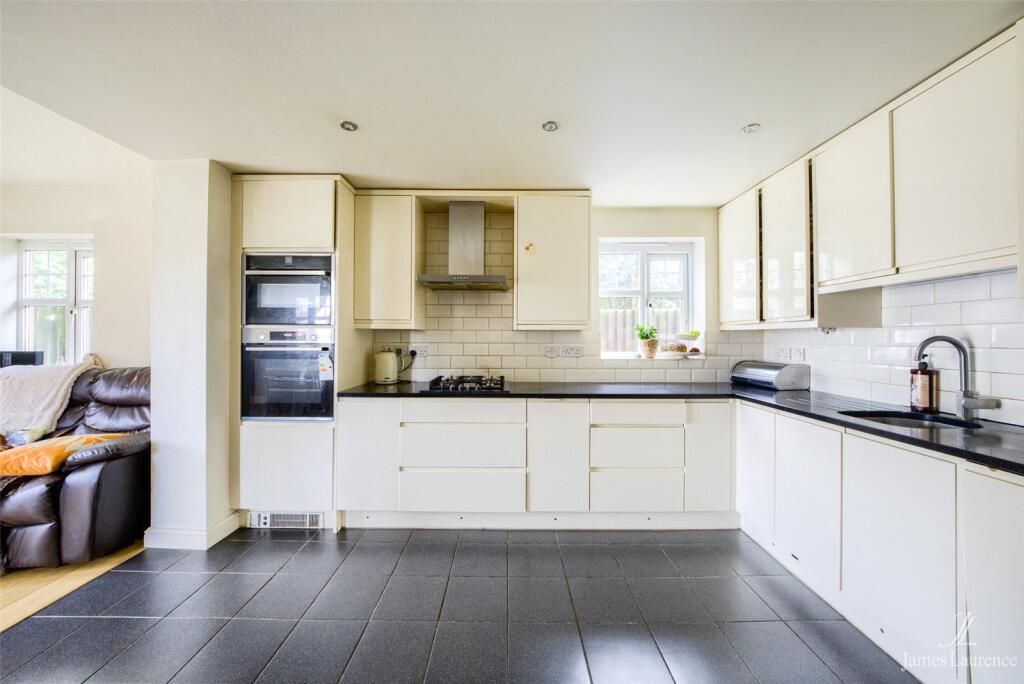 Additional image 10 of Cardinal Close, Birmingham, West Midlands, B17