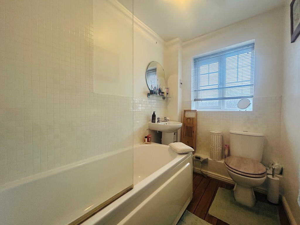 Additional image 9 of Ley Hill Farm Road, Northfield