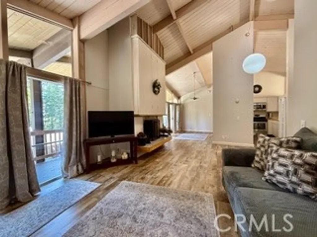 Additional image 13 of 872 Sierra Vista Dr, Twin Peaks, CA 92391